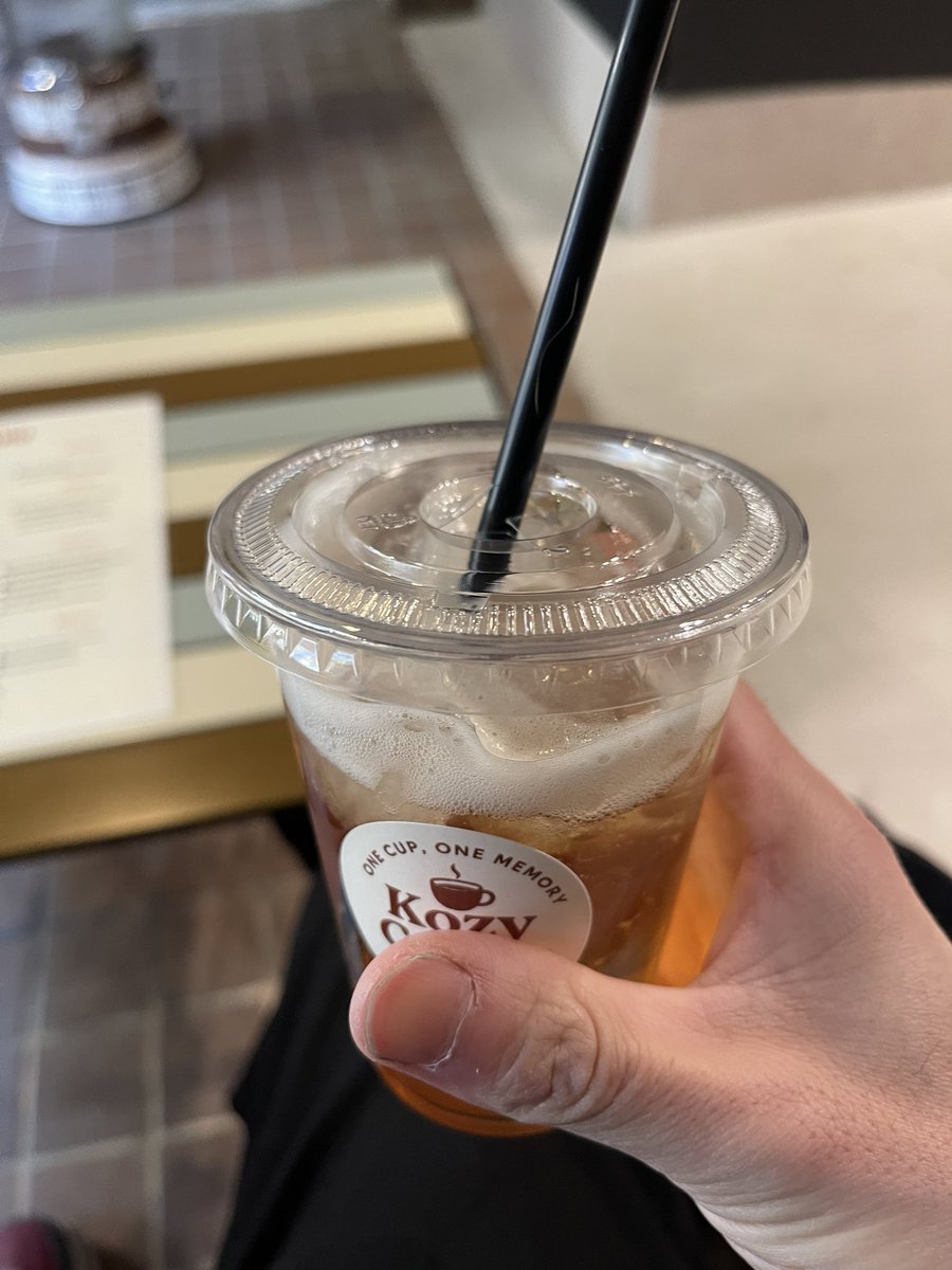 MediocreWalker tweet media