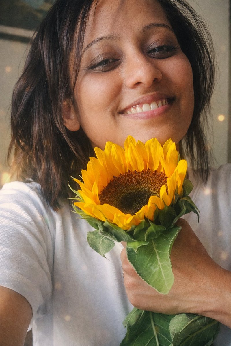 PriyaJ_'s tweet photo. She didn’t wait for the sun.
She became one. ☀️
And bloomed anyway. 🌻
Happy Women’s Day to myself.

#WomensDay2026 https://t.co/lc9Q73j5ZH