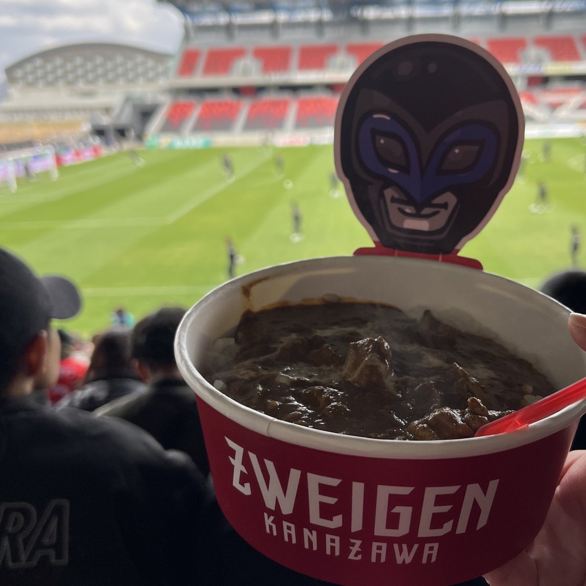 徳島さん完敗でした。
ダブル外人FW恐ろしすぎた🥺
ヤッさんカレー美味しかった🍛🐦‍⬛
#zweigen