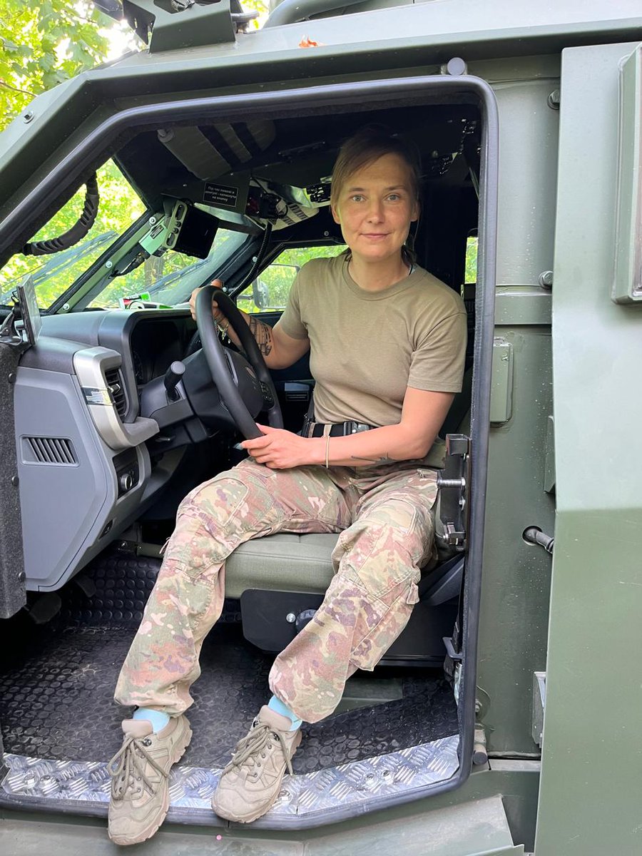 On International Women's day, I would like to express gratitude and respect to the 70.000 women serving in the Ukrainian Armed Forces, 10.000 of which are serving in combat or front line roles. 

And especially to my best friend and creative partner, senior lieutenant Helena
