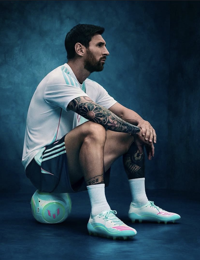 1 more goal from Sir Goat 🐐 to reach 900 in fewest game

#Messi 🙌🏽