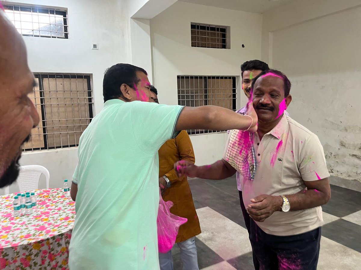 MOHAN MARKAM tweet media