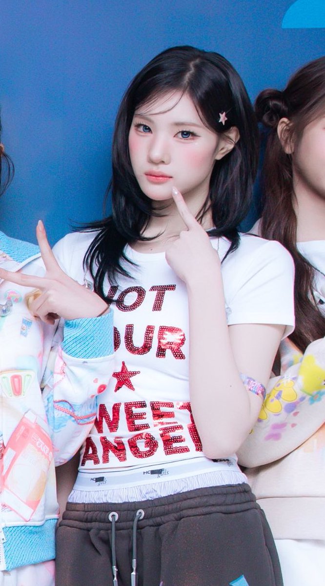 juundubu828's tweet photo. ジュウンはいつもヤバいんだけど今日のビジュ特にヤバくて顔ない語彙力もない https://t.co/cfGkikM2tC