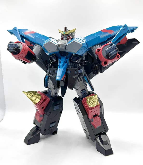 トイライズのガオファイガーが遊びやすいしカッコイイしで最高でよォ…… 大きい撮影ブース欲しい