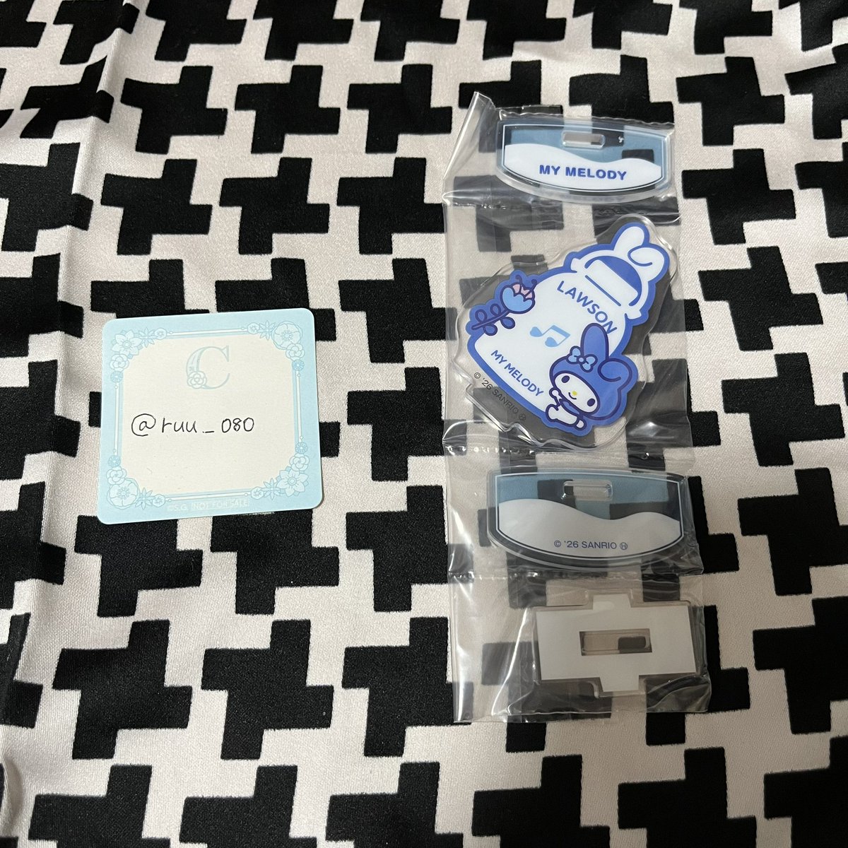 ろーる tweet media