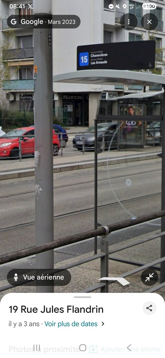 TransportsNect's tweet photo. @BMoidhini @Bravitransport @TraminotDeLyon Oui, à Grenoble par exemple, l'arrêt Flandrin Valmy est comme cela. Arret tram sur la partie avant et arrêt de bus sur la partie arrière mais sur le même quai. https://t.co/6r537iQ97x
