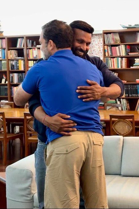 tathvamasi6's tweet image. When is @RahulGandhi meeting with #TarunKhatik ‘s family?

He called upon, hugged Mohammad Deepak and promised to take his Gym Membership.

He only supports Ummah and doesn’t care about Hindus lynched to death by Islamist Jihaadis.

#JusticeForTarun #Holi