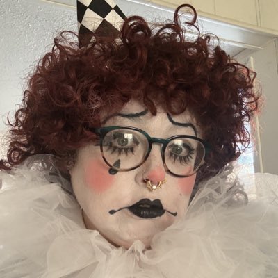 ✨ms. crys✨ tweet media