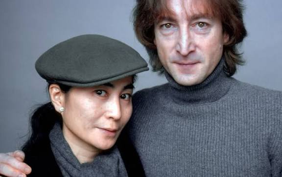 FatOldAnarchist's tweet image. #JohnLennon Woman #HappyInternationalWomensDay
Woman, I can hardly express
My mixed emotions at my thoughtlessness
After all, I'm forever in your debt
And woman, I will try to express
My inner feelings and thankfulness
For showing me the meaning of success
youtu.be/e-gOfkB3TDE?is…