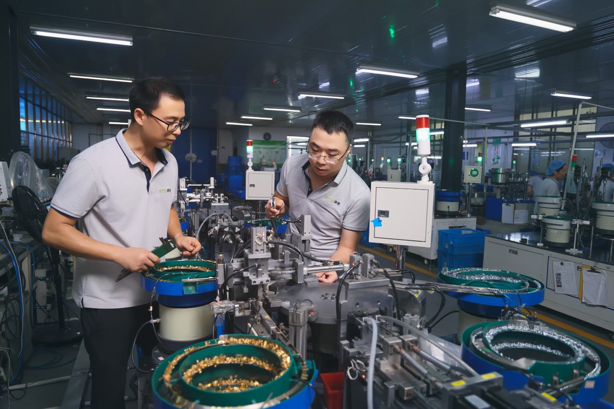 HUNANSIASE's tweet image. Where expertise meets innovation. ⚙️
SIASE engineers fine-tuning precision—delivering excellence for your OEM/ODM needs.
#SIASE #EngineerLife #PrecisionInAction #Manufacturing