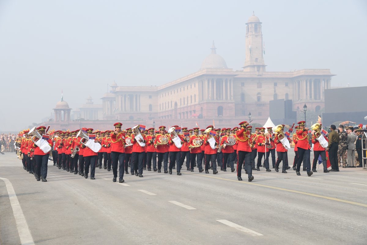 stcbsfnb's tweet photo. On #InternationalWomensDay @stcbsfnb celebrates its Mahila Brass Band, whose Mahila Praharis enthrall soldiers and civilians alike with patriotic tunes at Passing Out Parades &amp; national celebrations. The band also proudly marched on Kartavya Path during Republic Day.
#NariShakti https://t.co/h6AigCxSv6