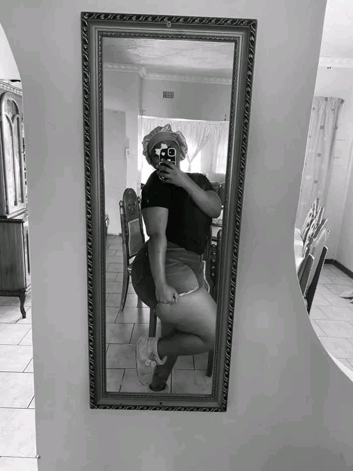 Tidoo_Wax's tweet photo. Finished cleaning are we all going to church?♥️ https://t.co/qajdIJtCsn