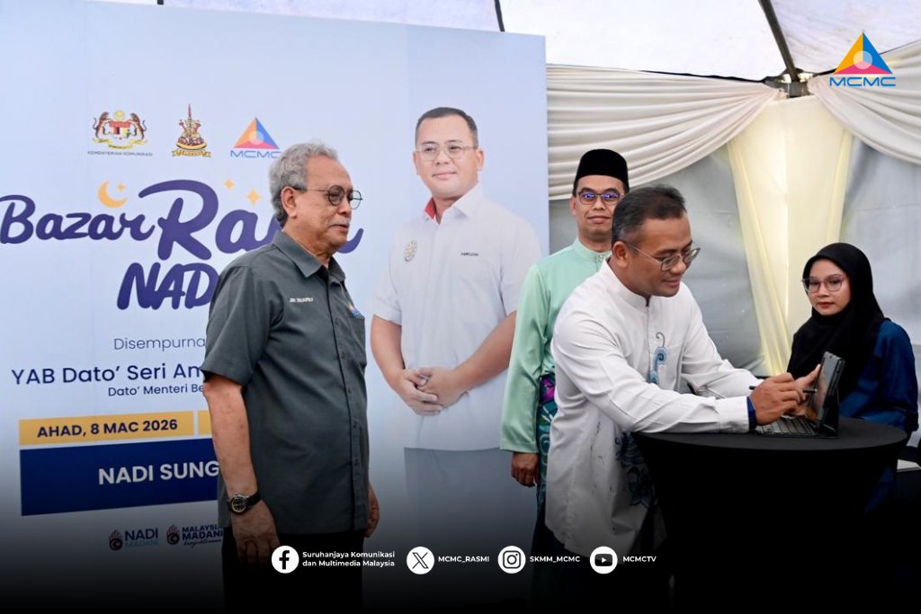 MCMC_RASMI's tweet image. Bazar Raya NADI Sungai Tua berlangsung meriah dengan pelbagai jualan menarik yang menghimpunkan komuniti setempat. Program ini menampilkan jualan usahawan NADI, Jualan RAHMAH, jualan AgroMADANI, saringan kesihatan serta pendaftaran keahlian baharu NADI.

#MCMC #NADI