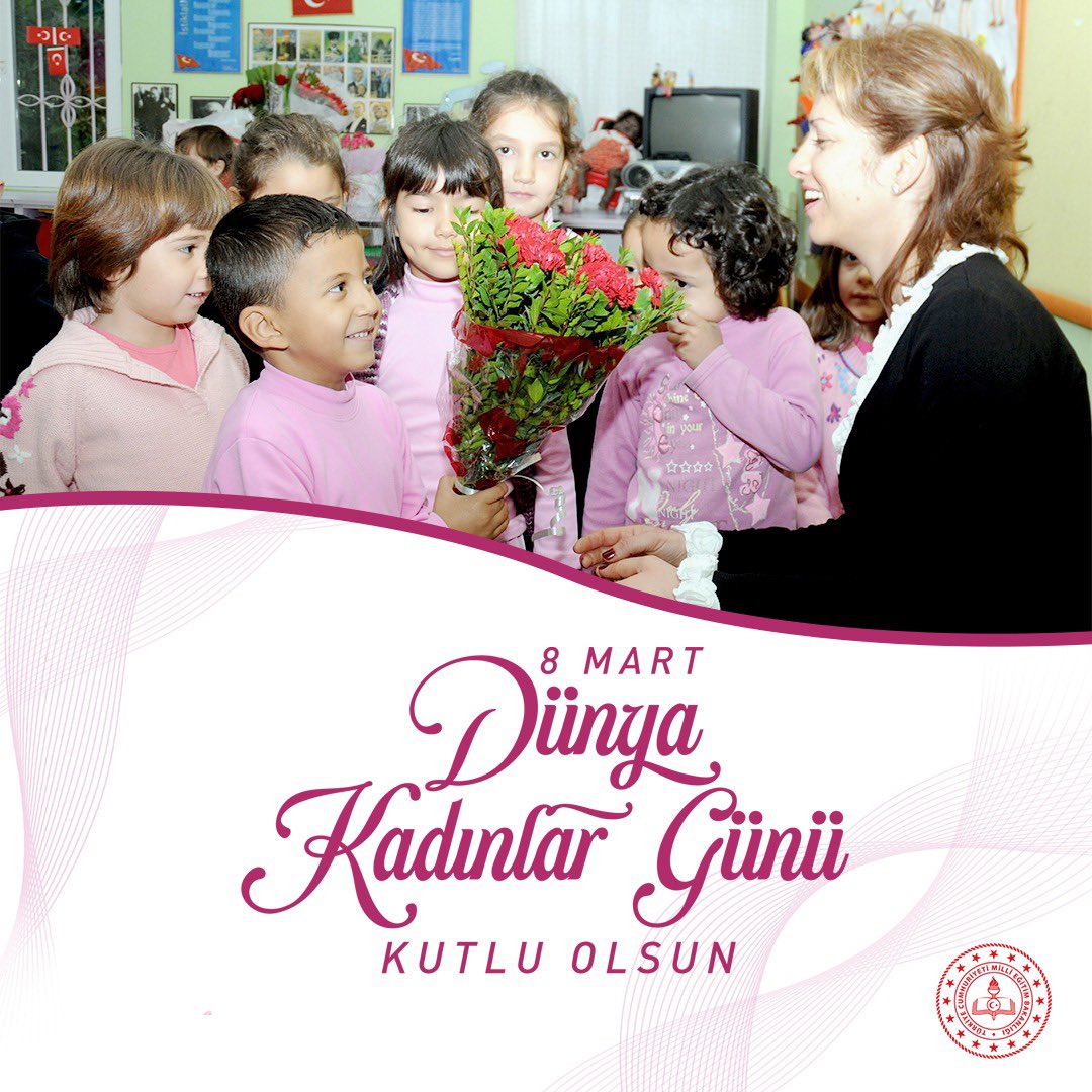 Varlığı ve emeğiyle yeryüzünü bir güneş gibi ısıtan ve ışıtan bütün kadınlarımızın vakarı önünde saygıyla eğiliyoruz…

“8 Mart Dünya Kadınlar Günü” kutlu olsun… 💐