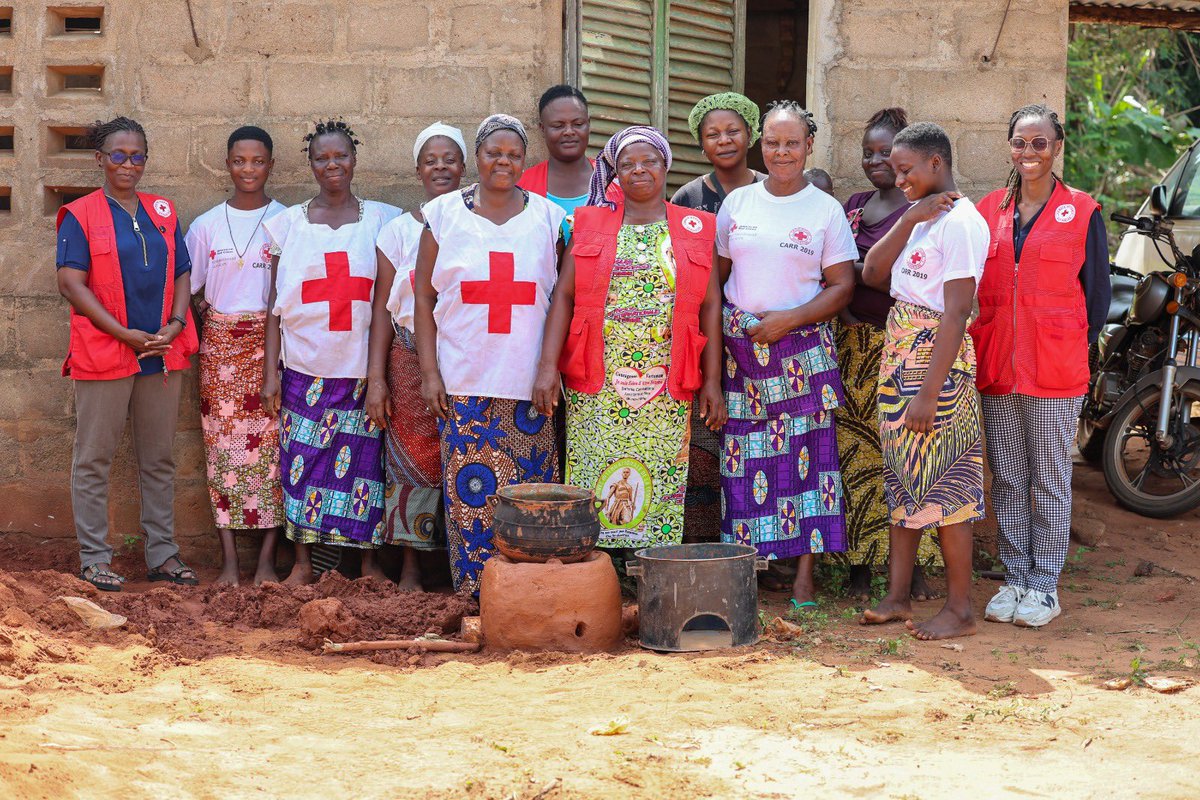 AwanGhulamMuha1's tweet photo. I’m proud to celebrate #IWD2026 with the incredible women of the Red Cross in our IFRC Abuja Delegation. Every day they turn compassion into action, advancing rights, equality and empowerment for women and girls, and bringing hope to communities. https://t.co/Kkk9EIpgrQ