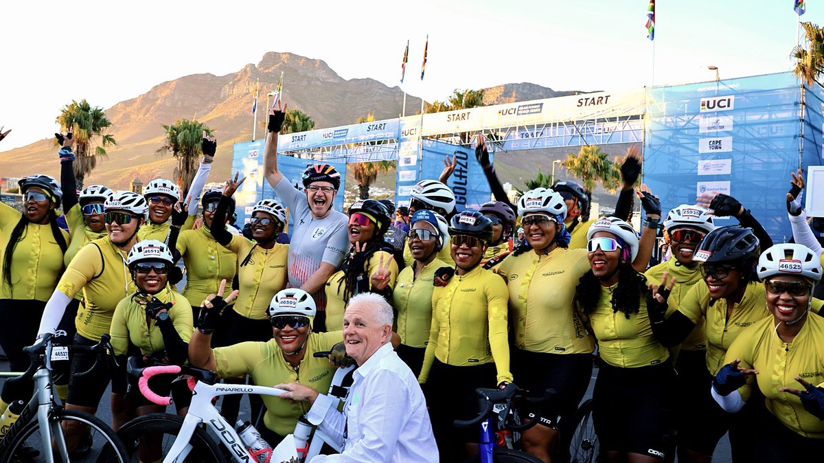 Premier Alan Winde tweet media