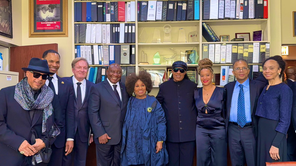 [IN PICS]: President <a href="/CyrilRamaphosa/">Cyril Ramaphosa 🇿🇦</a> 
attends the Reverend Jesse Jackson Homecoming Celebration in Chicago, United States of America. 

#JesseJacksonFuneral