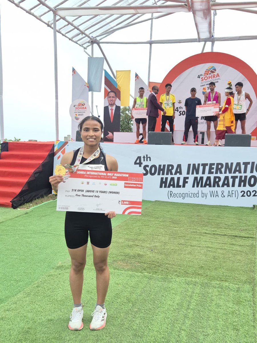 stcbsfnb's tweet photo. Today we celebrate our Mahila Praharis who have brought laurels to the institution through excellence in sports alongside rigorous training at @stcbsfnb. Among them are Remruatpuii in Taekwondo, Nerisa in Marathon, Lalnunsangi in Shotokan Karate &amp; Lalrinchhani in Badminton. https://t.co/R3KEUz7gqX