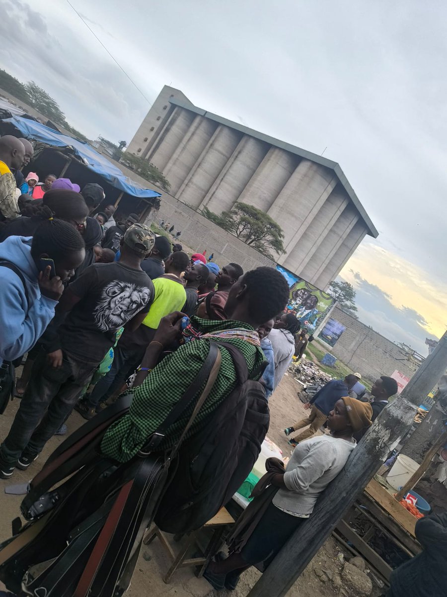 OfficialMasjic's tweet photo. Our Haki Mtaani program kicked off the year with a street storm in Viwandani ward! We discussed the 2027 General election &amp; the importance of electing leaders who'll drive progressive change. Let's not be swayed by handouts - use your vote to demand accountability! #HakiMtaani https://t.co/A0MrtZ4qy5