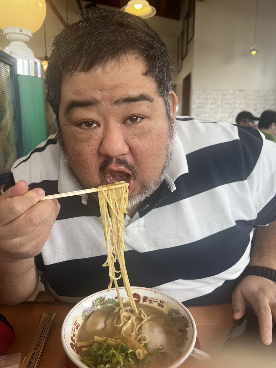 smilingnd's tweet photo. ランチ何にしようかな?
ラーメンを選びました。
���回は 天下一品 (@1971tenkaippin )
こってりラーメン、
やっぱり美味しかった!
Keep Smiling !
#天下一品 #ラーメン #こってり #こってりラーメン #ランチ #SmilingND https://t.co/7daycquWsg