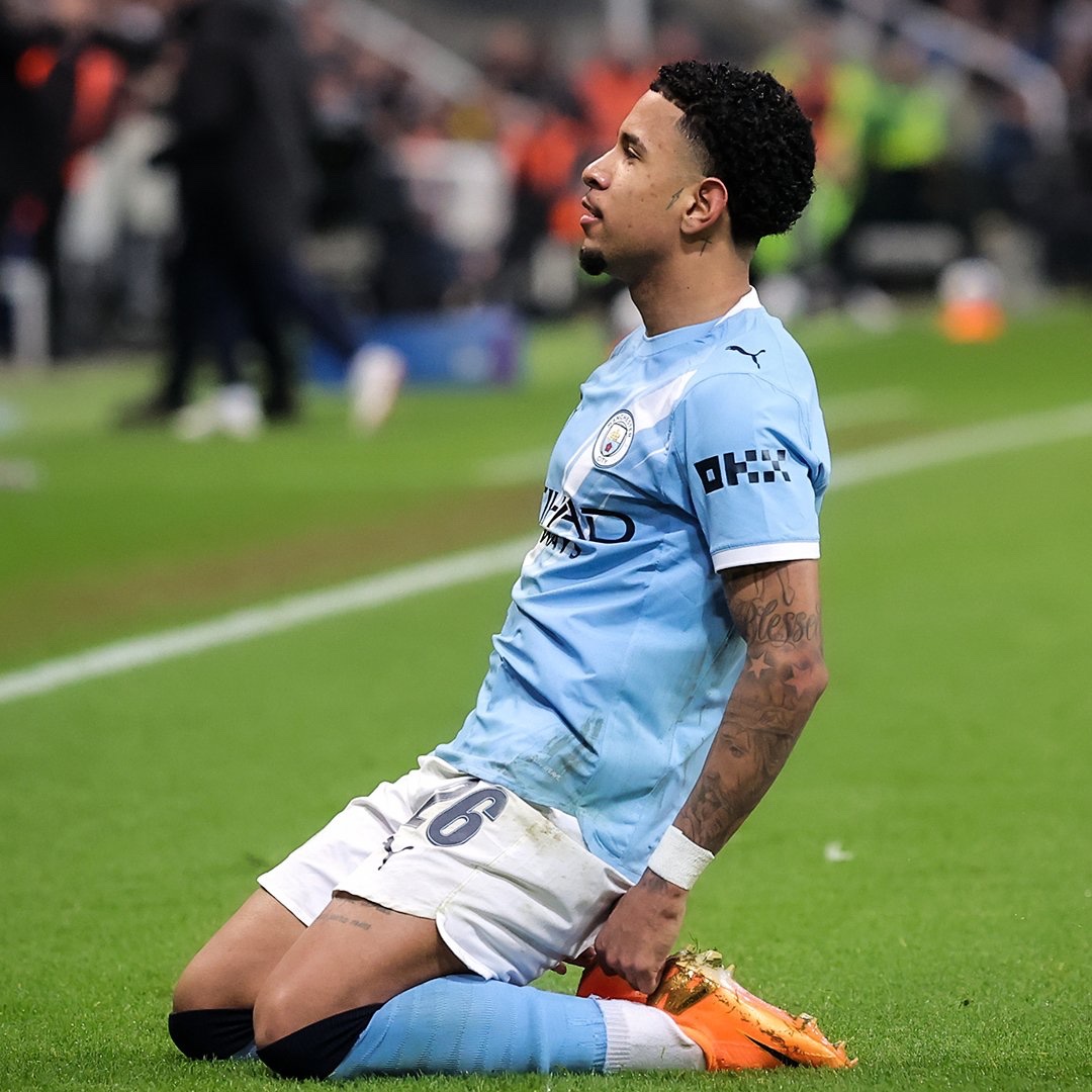 LordAnt45672474's tweet photo. 💙🇧🇷 Pep Guardiola on Savinho: “At that age, in the one-against-one, he is unstoppable...”.
“When we finish the final product, he will be a top, top class player”
#mancity #footballnews #NewcastleUnited |#mancity #premierleague #ChampionsLeague #cityfans https://t.co/RXs6g1Bztm