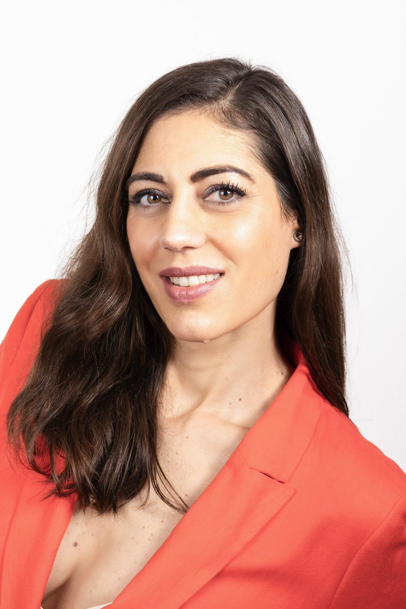 Nalya_officiel's tweet image. Bonjour et bon dimanche 🎶🎵

Aujourd’hui, ma chanson #TesMotsBrillent sera diffusée entre 13h00 et 16h00 et entre 16h00 et 19h00 sur #LRDR. Bises, mes amis 💋☀️

lrdr.radioweb.co/players-3