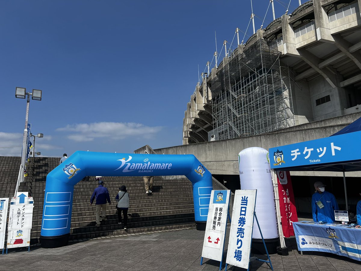 かきすけ tweet media