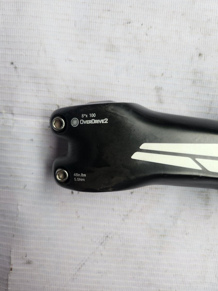 Islan Hata tweet media