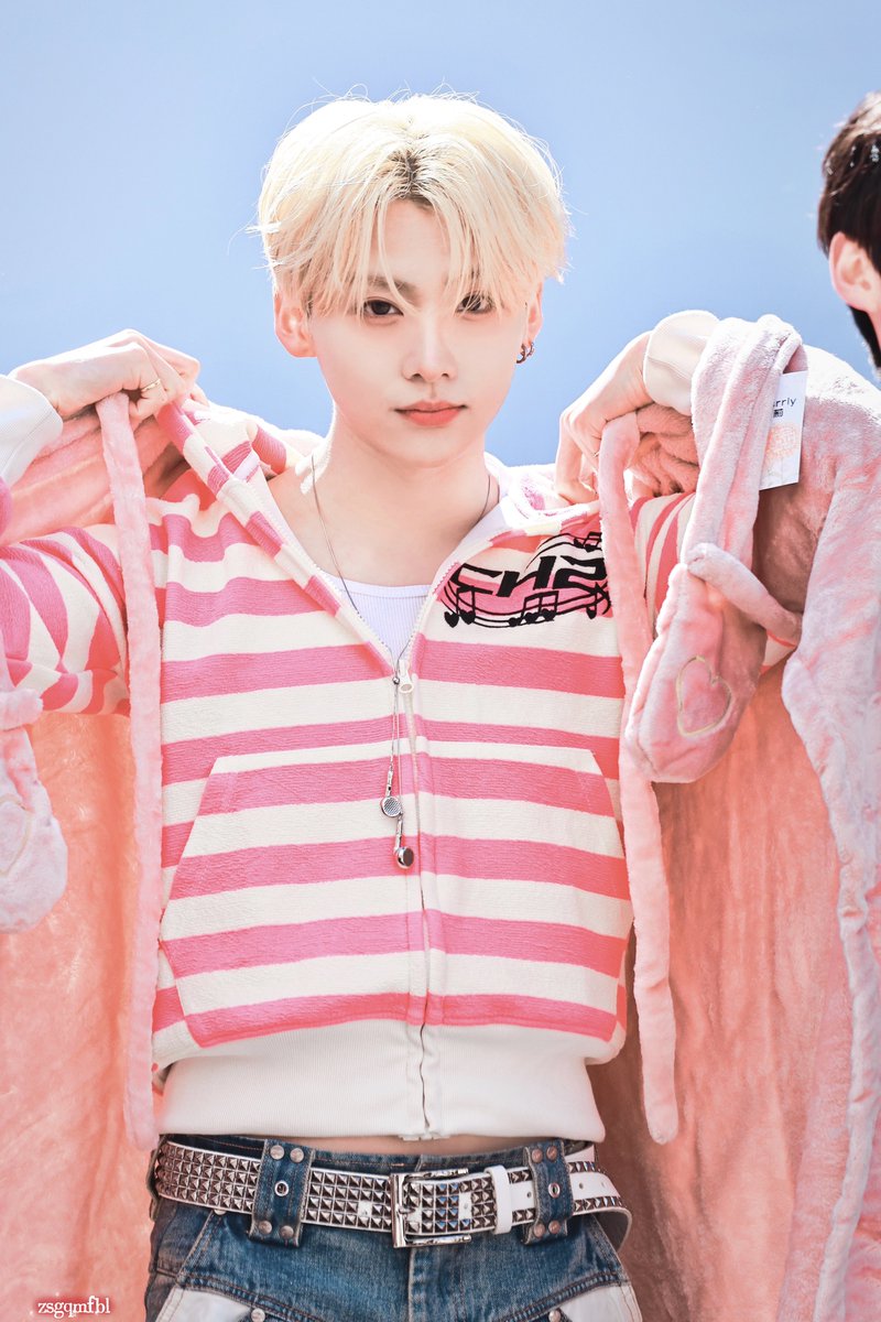 zsgqmfbl tweet media