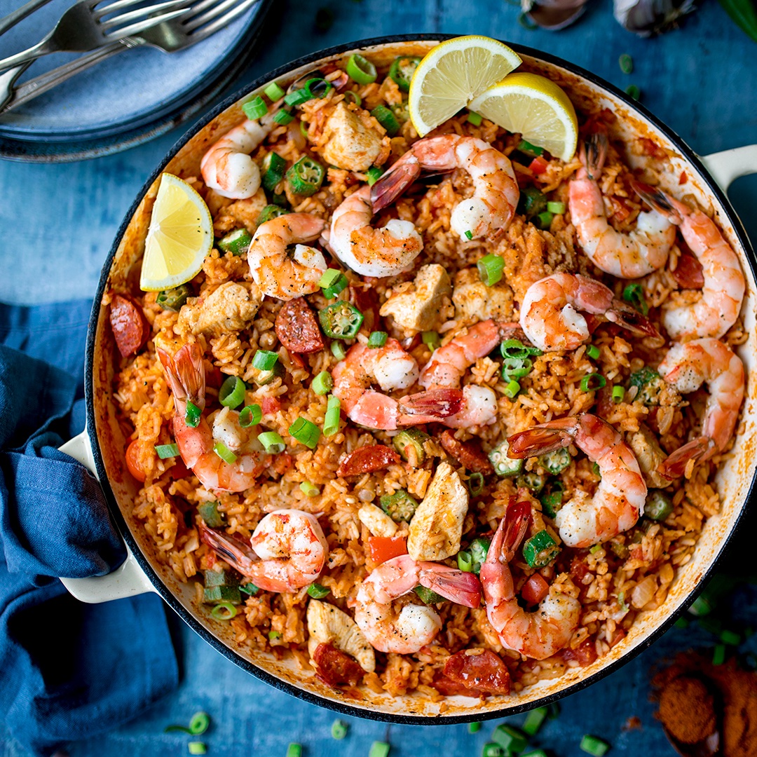 This hearty, rich Chicken, Chorizo and Prawn Jambalaya is great for family gatherings. Just place it on the table with a few wedges of lemon and let everyone dig in family style.
#Foodie #recipe #onepot
kitchensanctuary.com/chicken-choriz…