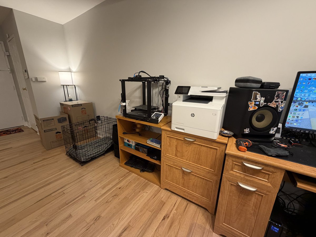 Hypr Fox ◢ ◤ 🔜 FURG tweet media