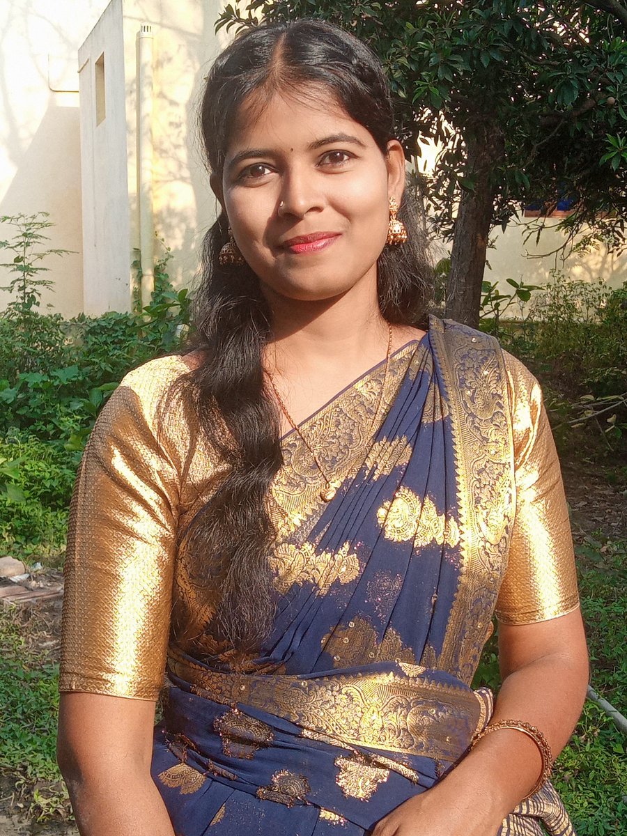 Vanitha06119914's tweet photo. உன்னை அடக்க நினைப்பவர்கள் முன்பு சுதந்திரமாக இரு. உனக்கு சுதந்திரம் கொடுப்பவர்கள் முன்பு பணிந்து இரு ~ படித்ததில் பிடித்தது 😊 
#WomensDay https://t.co/2AuboChvBG