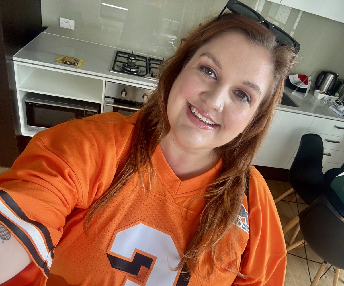 eloiseeee_'s tweet photo. decided to wear a team’s colours and my sports curse has followed https://t.co/xriF4gcgkc