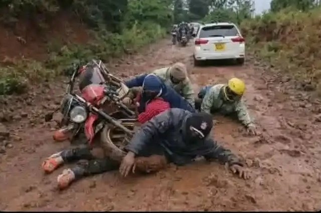 "wachani kubend mutafanya tuanguke"