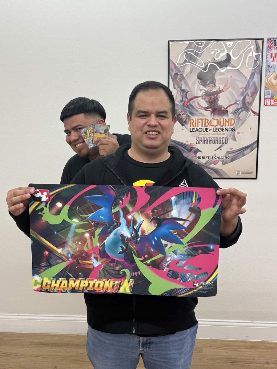 smileykun42's tweet photo. 2 B2B cup with coin bonus 
splitsies with my boy @luis_ptcg https://t.co/5ttdWknW83