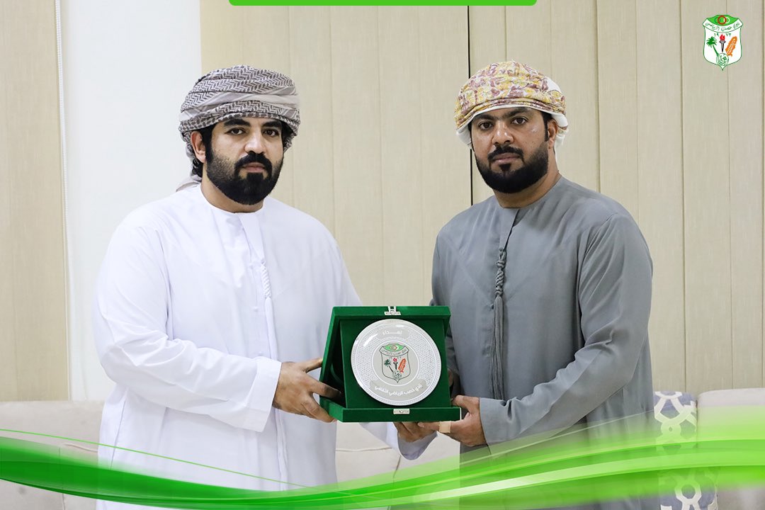 khasabclub's tweet photo. جانب من تكريم الفائزين في مسابقة الدومينو الرمضانية النسخة السابعة ✨📸

تحت رعاية الفاضل / الأستاذ محمد عبدالله سيود الشحي - مدير مدرسة أبو بكر الصديق للتعليم الأساسي https://t.co/fxB8AoHFkg