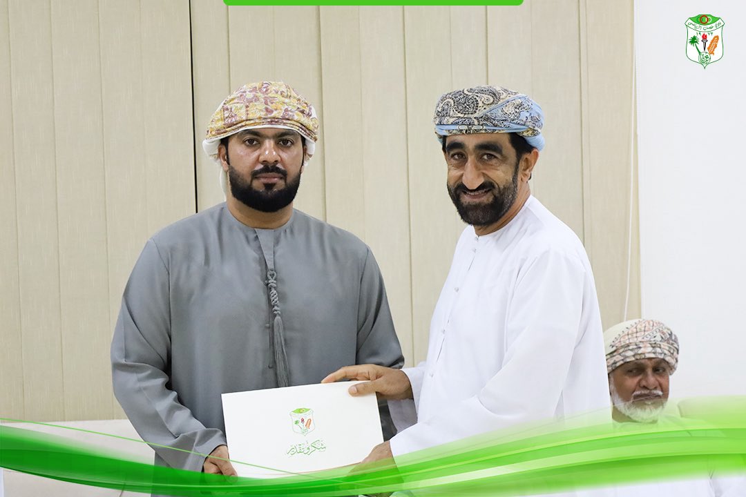 khasabclub's tweet photo. جانب من تكريم الفائزين في مسابقة الدومينو الرمضانية النسخة السابعة ✨📸

تحت رعاية الفاضل / الأستاذ محمد عبدالله سيود الشحي - مدير مدرسة أبو بكر الصديق للتعليم الأساسي https://t.co/fxB8AoHFkg