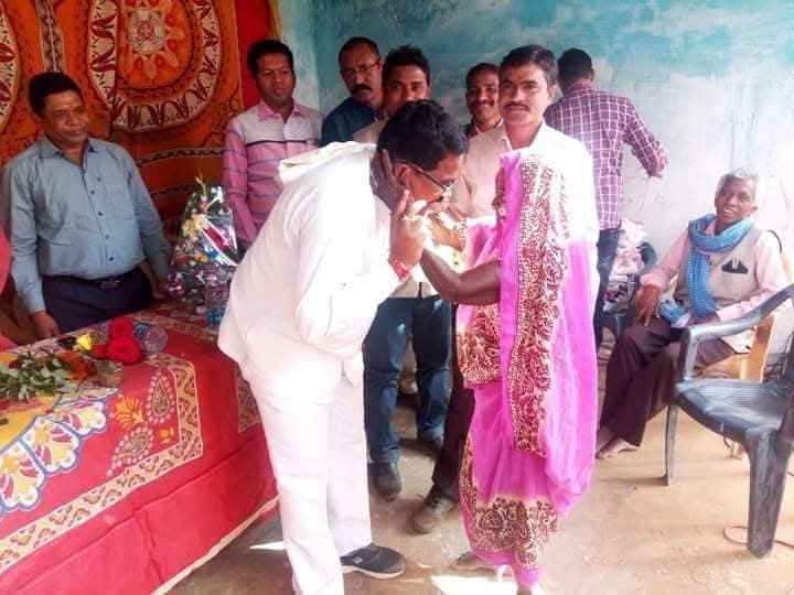 वंदेजननी
              जन्मदायिनी माता एवं मेरे खुशी में प्रसन्न होने वाली तथा दुःख में सहभागी होकर मुझे आशीर्वाद प्रदान करने वाली माताओं को नमन करते हुए समस्त मातृ शक्ति को महिला दिवस की शुभकामनाएं।
#महिलादिवस
