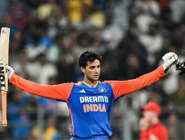 drona_17's tweet photo. 🚨 Biggest Giveaway alert 🤯

Predict and comment the score of Abhishek Sharma against New Zealand in the final and the winner will give me 10000rs.

Rules :
• Follow @drona_17 and @spideypant_
• Must Retweet this post 
• Comment https://t.co/voV10lXA4Z