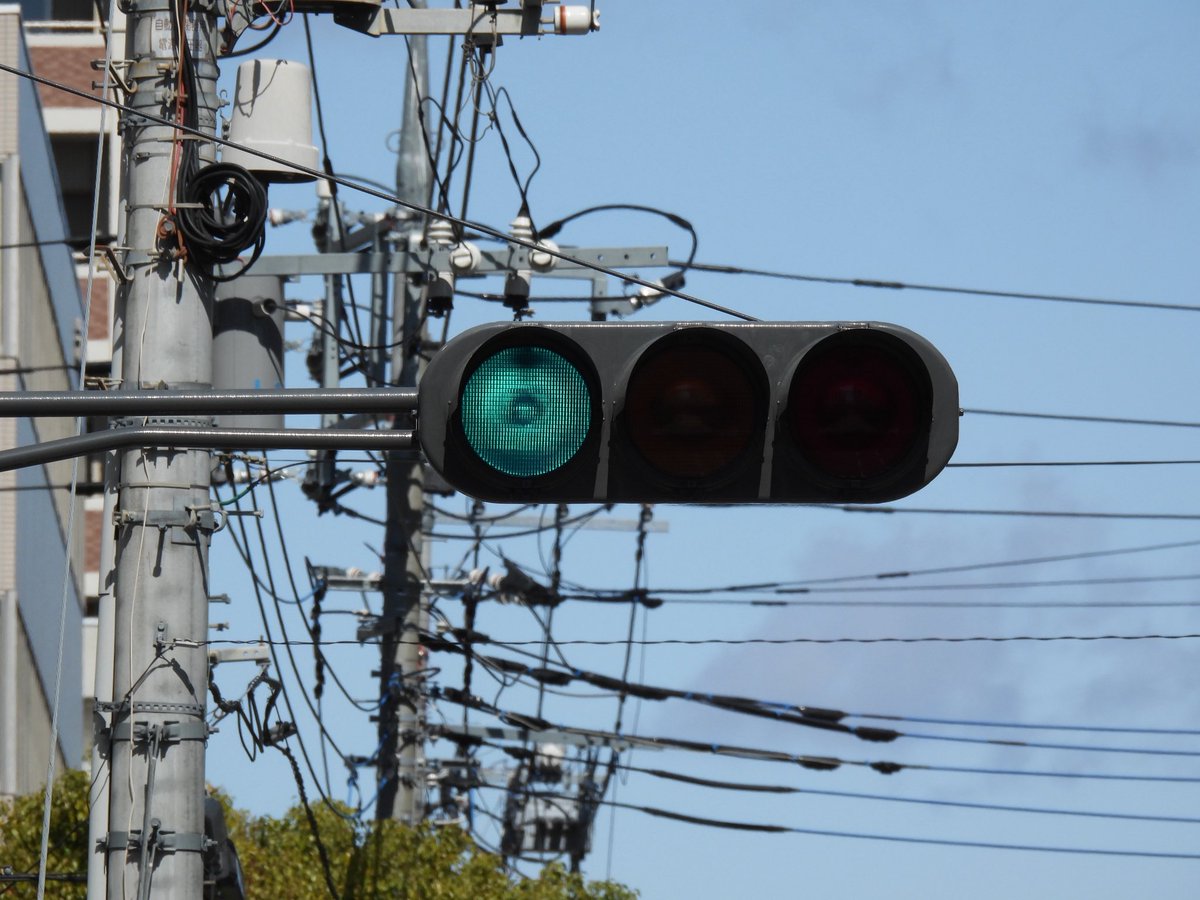 AYMIJ's tweet photo. まだ見られる群馬濃色300はこの3基(2ヶ所)
高崎駅東口付近の交差点と富岡市神農原 https://t.co/R2ED7vHQbB