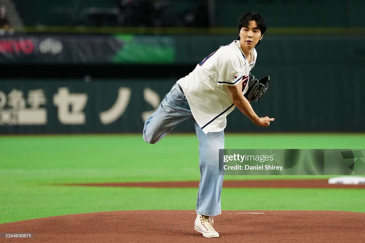 260308 getty image 

JOHNNY SUH WBC FIRST PITCH
#JohnnySuhFor2026WBC #JOHNNY
#WorldBaseballClassic 
<a href="/MLB/">MLB</a> <a href="/MLBKOR/">MLB Korea</a> <a href="/WBCBaseball/">World Baseball Classic</a>