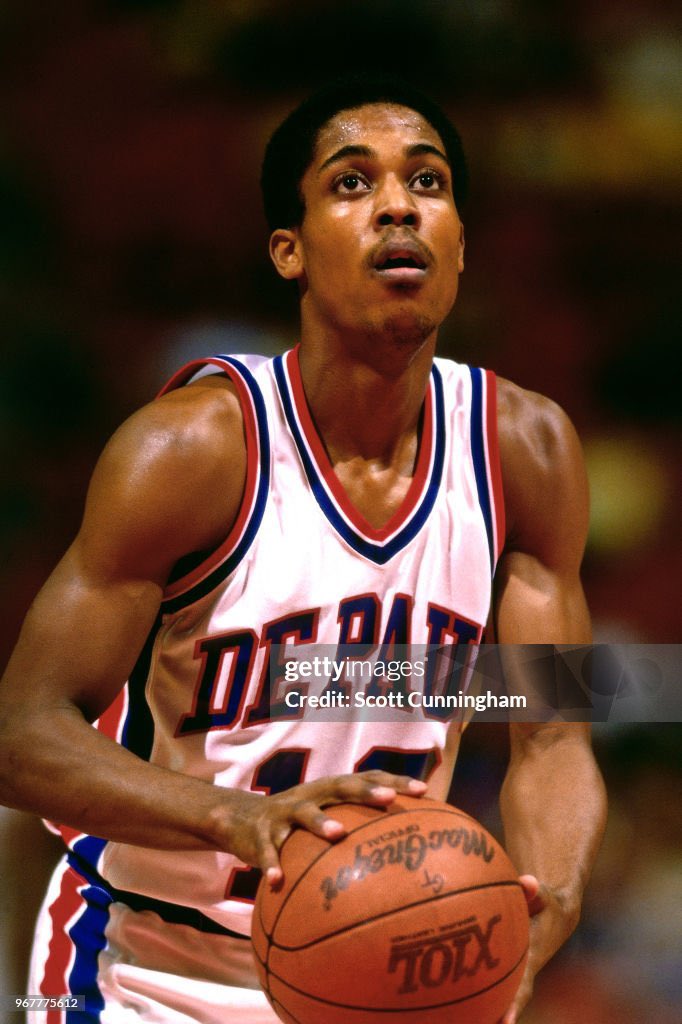 Fun Fact:
The two Head Coaches who got the first 2 Auto-Bids were both All-American point guards in their playing days

Nolan Smith - Tennessee State HC
Rod Strickland - Long Island HC