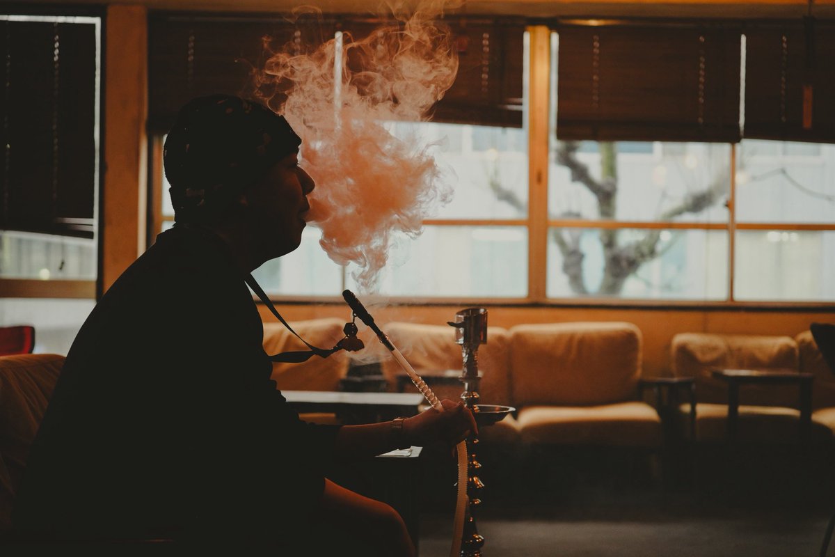 おーぷん
13時~29時☀️

春からまた冬になりましたね🥶
店内暖かくしてお待ちしております⛄️

今日のオススメは…
🍪紅茶のビスケット🍪

本日も沢山のご来店
お待ちしております‼️

staff
じょー
りょーた