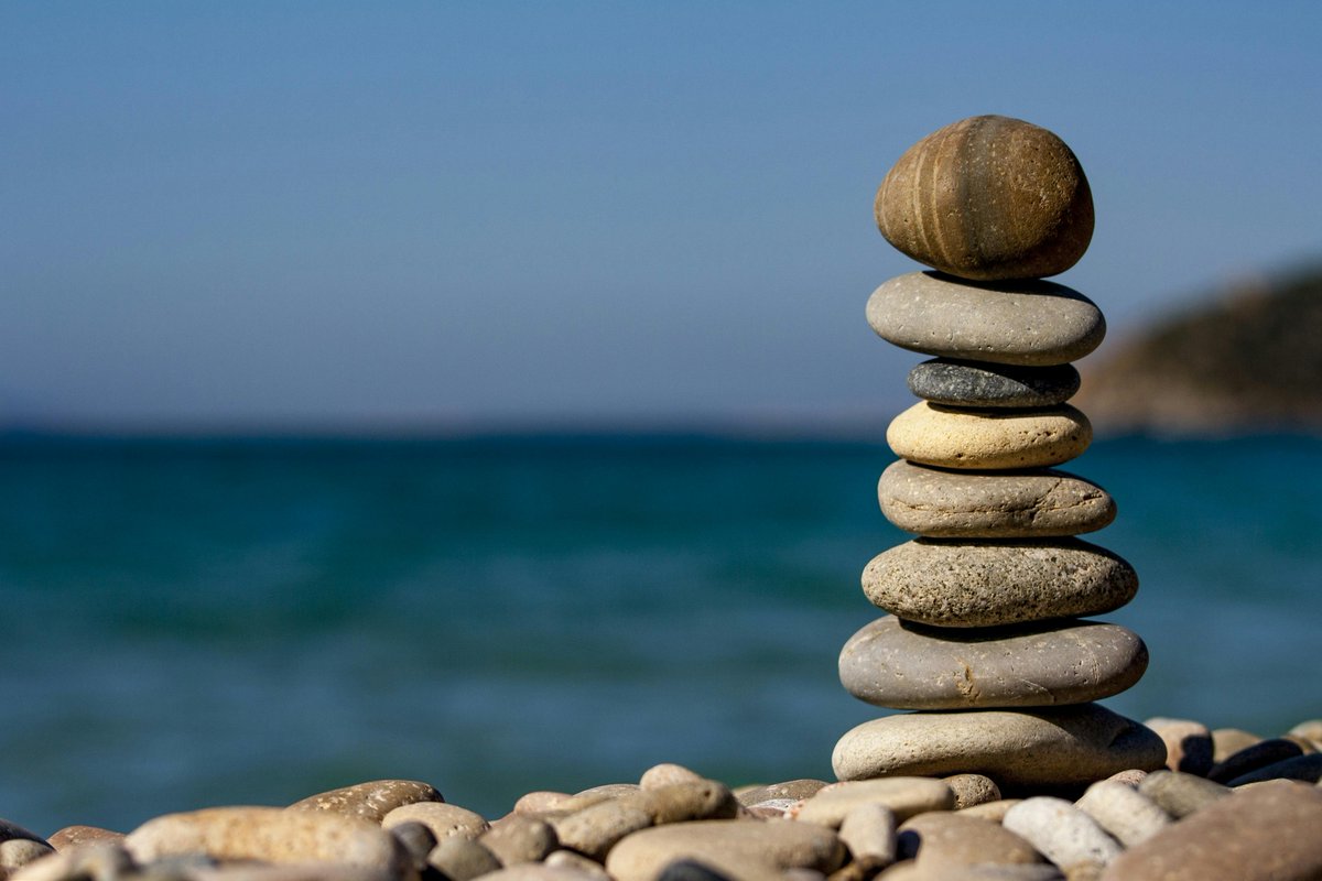 IveGotABoxofRox's tweet image. These rocks reminds us to slow down.#IveGotaBoxOfRocks #SlowLiving #RockEnergy