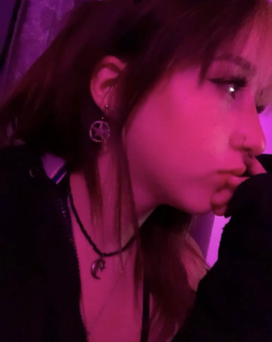 jessikaSo420 tweet media