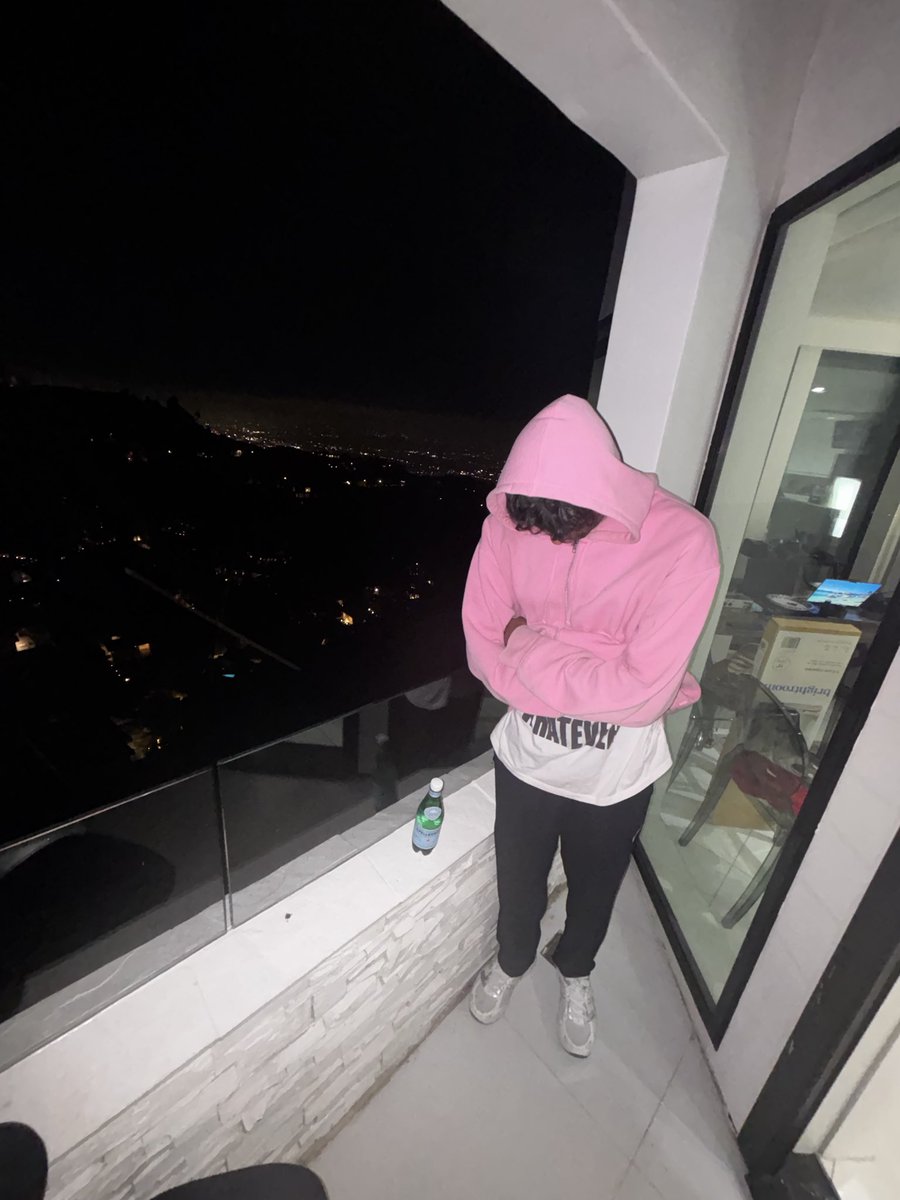 YALL NEVER HAD TO PUT ON A PUFFER JUST TO HIT THE STUDIO AND IT SHOWS🤦‍♂️🤦‍♂️