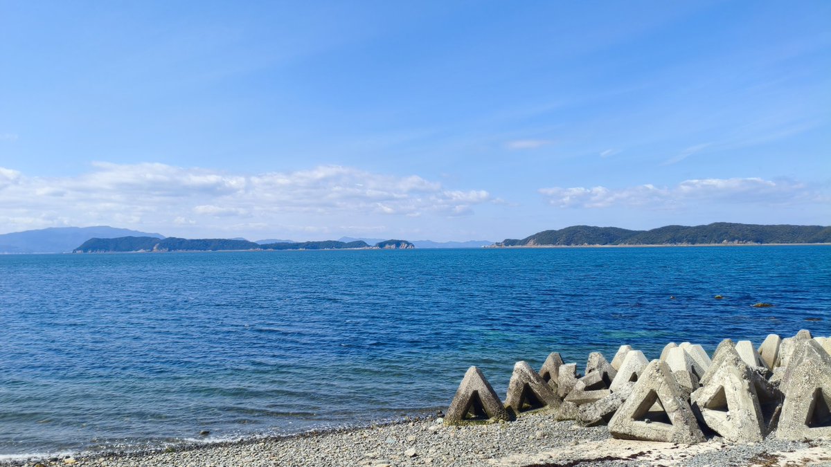 OYYB3939's tweet photo. サマータイムレンダの聖地来たのに船欠航してて泣くぅ
またくるからねー https://t.co/XvaW6eoXf5