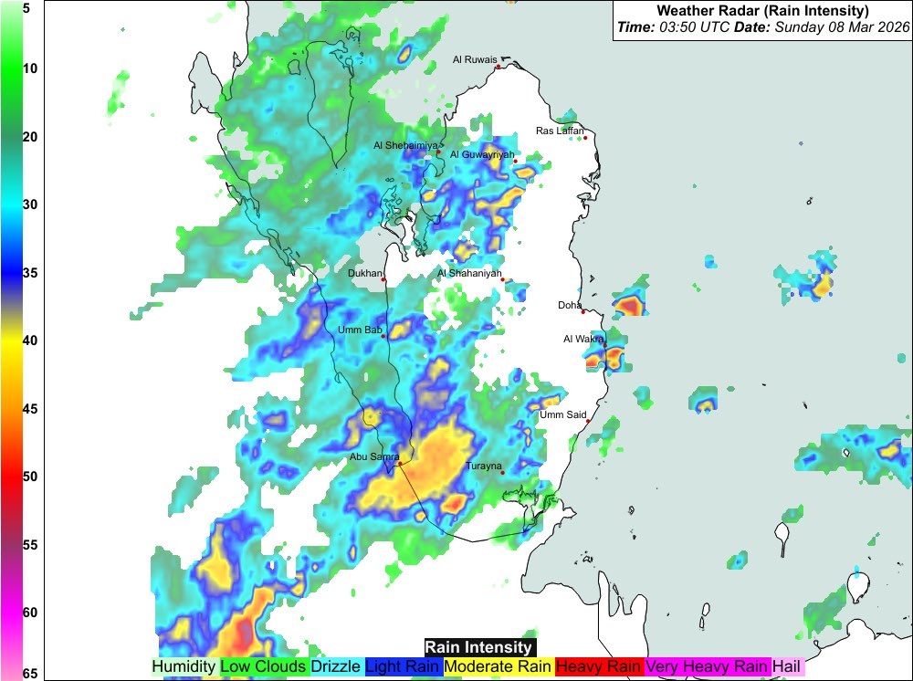 qatarweather's tweet photo. رصد لأمطار متفرقة في بعض المناطق، تكون رعدية أحيانا، يرجى الحذر. #قطر 

Observations of scattered rain in some areas, becomes thundery at times. Please be cautious. #Qatar https://t.co/pnHOy0mgge
