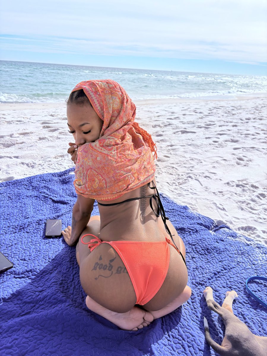 Duh_itzaj's tweet photo. Ur new favorite color https://t.co/Nb4udUKvzu