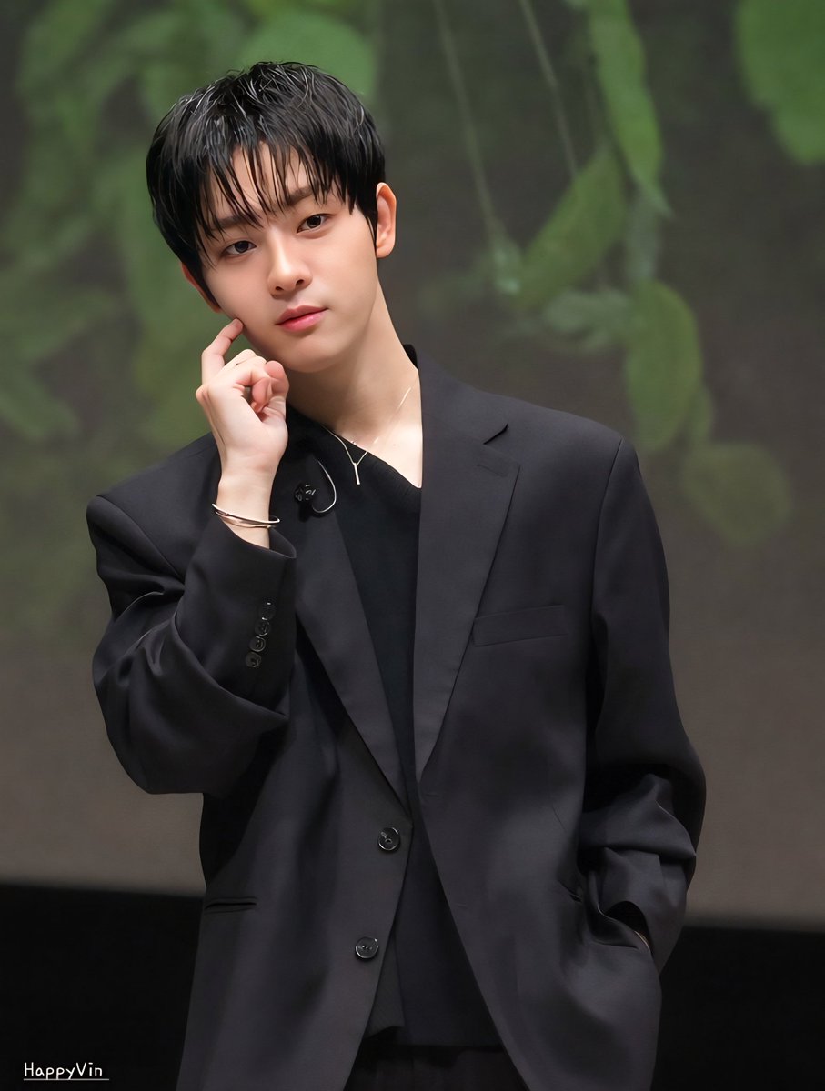 1년전 나에게 무슨일이 일어났나요?
1년전에도 지금도 저는 이태빈하고 있슴미댜...💙

#이태빈 #LEETAEVIN